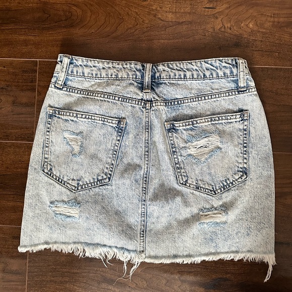 Jean Skirt - Picture 2 of 2